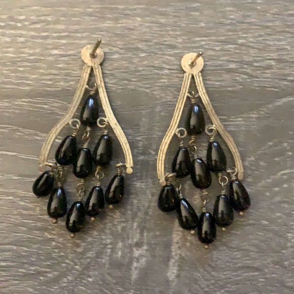 Chandelier Black Teardrop/Bead Earrings - Picture 4 of 4